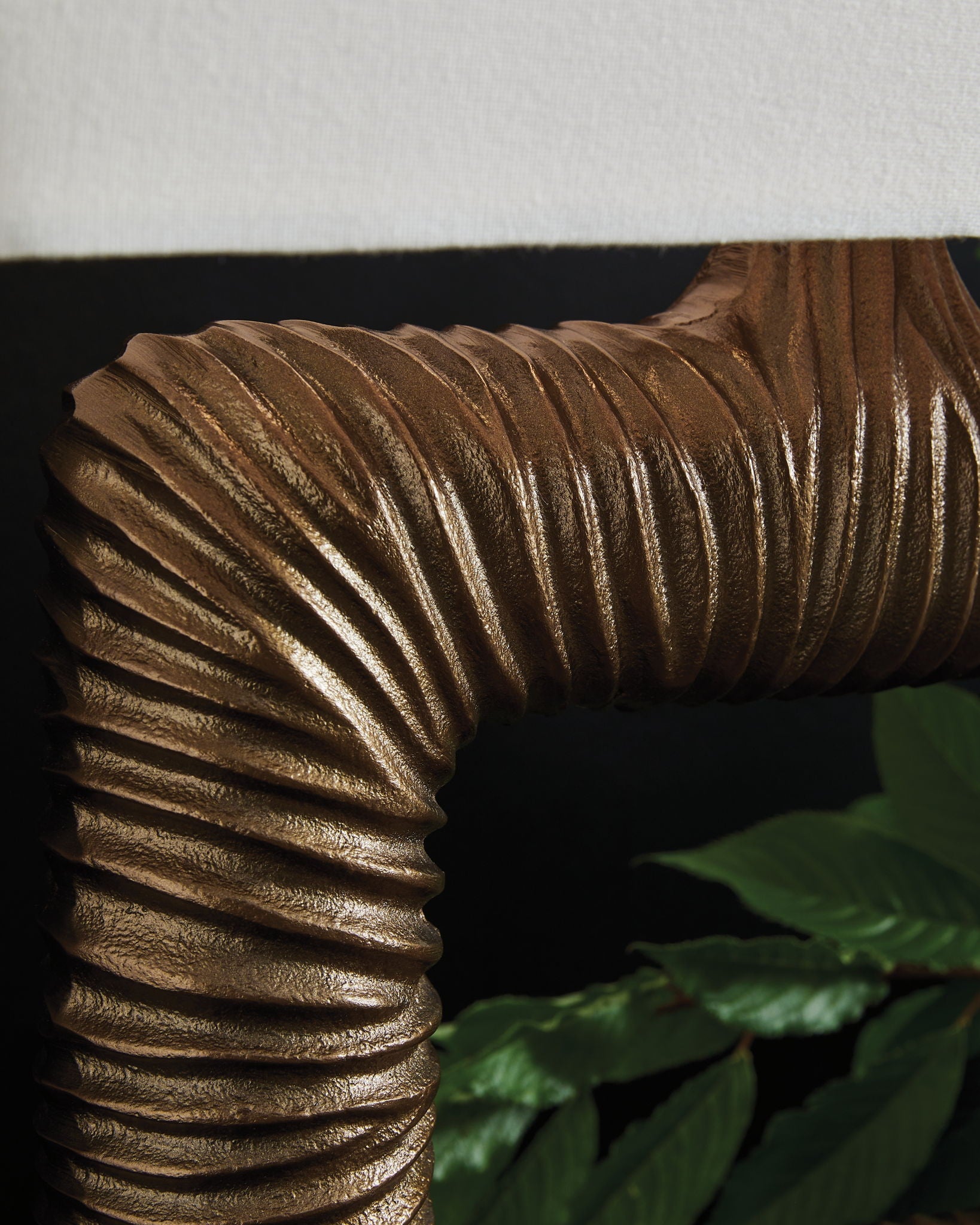 Garronby - Lampe de table en métal finition laiton antique