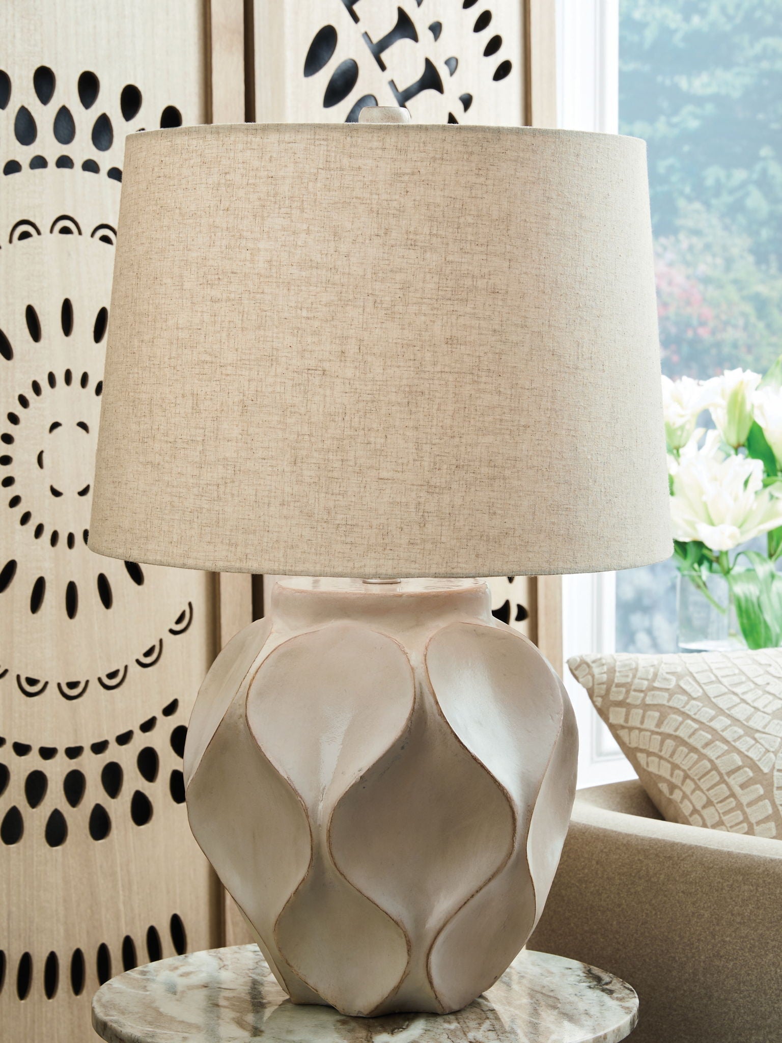 Edselham - Crème vieillie - Lampe de table en papier